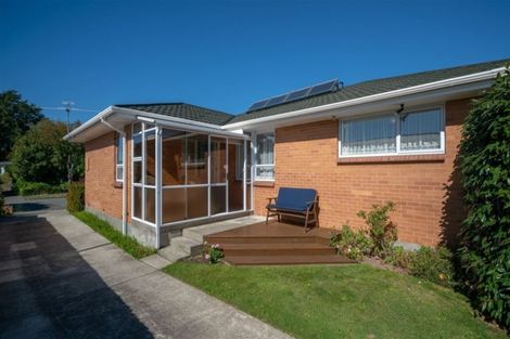 Photo of property in 27 Yardley Street, Avonhead, Christchurch, 8042