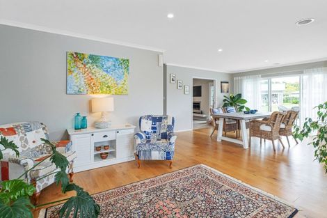 Photo of property in 10a Austin Drive, Whitianga, 3510