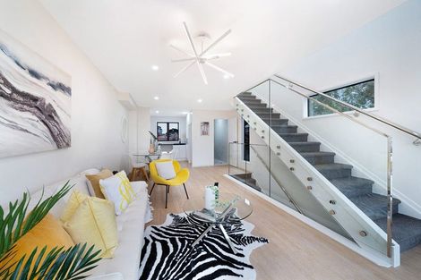 Photo of property in 5/1 Waters Place, New Lynn, Auckland, 0600