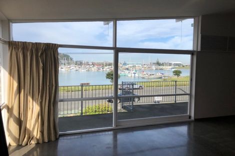 Photo of property in 1/3 Meeanee Quay, Westshore, Napier, 4110