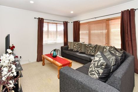 Photo of property in 3a Belleek Close, Weymouth, Auckland, 2103