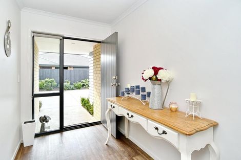 Photo of property in 5 Raranga Street, Marshland, Christchurch, 8083