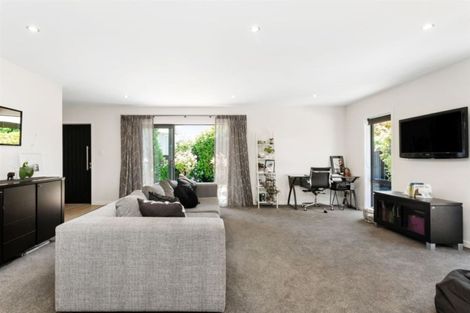 Photo of property in 2/282 Papanui Road, Merivale, Christchurch, 8052