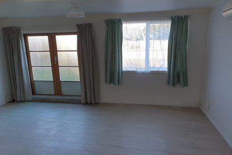 Photo of property in 19 Mahana Road, Paraparaumu Beach, Paraparaumu, 5032