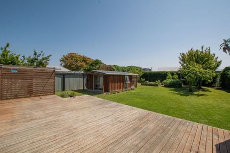 Photo of property in 36 Athenree Road, Athenree, Katikati, 3177