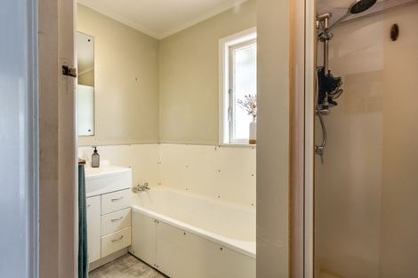 Photo of property in 303 Lumsden Road, Akina, Hastings, 4122