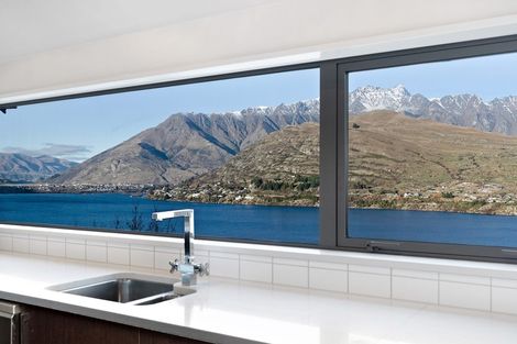 Photo of property in 2/11 Gum Lane, Queenstown, 9300