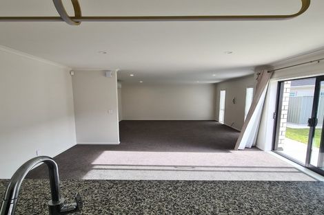 Photo of property in 28 Manor Park Road, Manor Park, Lower Hutt, 5019