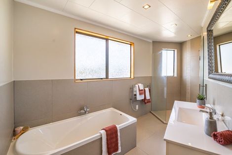 Photo of property in 28 Perry Street, Heretaunga, Upper Hutt, 5018