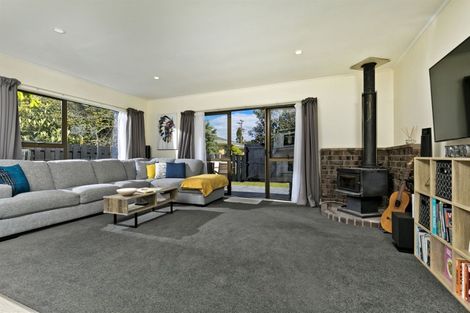 Photo of property in 1/4 Ti Nana Crescent, Henderson, Auckland, 0610