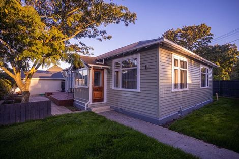 Photo of property in 14 Saint Martins Road, Saint Martins, Christchurch, 8022