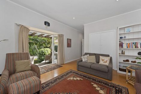Photo of property in 33 Dalethorpe Avenue, Fairfield, Hamilton, 3214