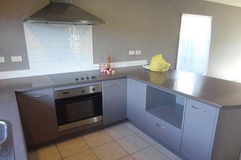 Photo of property in 71 Espalier Drive, Henderson, Auckland, 0612