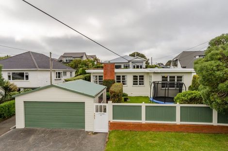 Photo of property in 17 Izard Road, Khandallah, Wellington, 6035