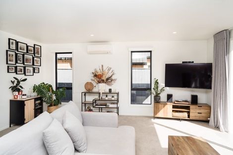 Photo of property in 50 Jack Hanley Drive, Jacks Point, Queenstown, 9371