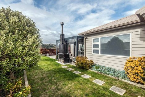Photo of property in 11 Gennaker Lane, Whitby, Porirua, 5024