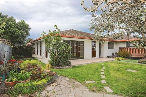 Photo of property in 812 Queen Street West, Saint Leonards, Hastings, 4120