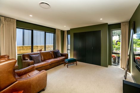 Photo of property in 22 Record Street, Fitzroy, New Plymouth, 4312