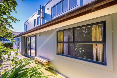 Photo of property in 20a Belleaire Court, West Harbour, Auckland, 0618