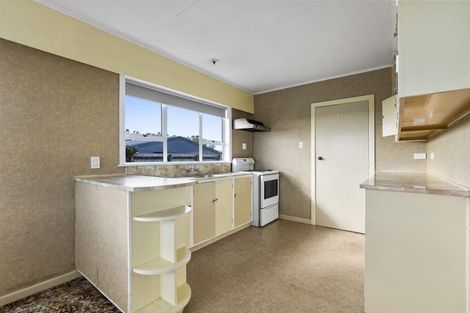 Photo of property in 62 Ninia Road, Paraite, New Plymouth, 4373