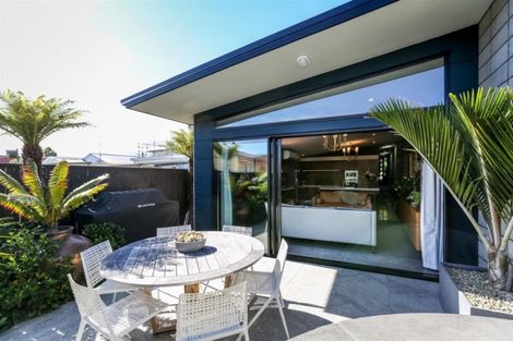 Photo of property in 216a Powderham Street, New Plymouth, 4310