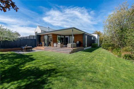 Photo of property in 29 Weston Road, St Albans, Christchurch, 8052