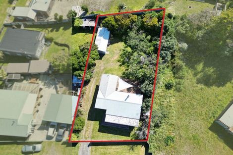Photo of property in 11 Fabrin Street, Foxton Beach, Foxton, 4815