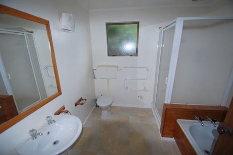 Photo of property in 38 Gaya Grove, Ngaio, Wellington, 6035