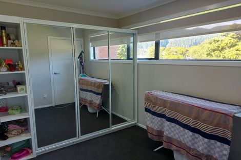 Photo of property in 11 Josland Lane, Wallaceville, Upper Hutt, 5018