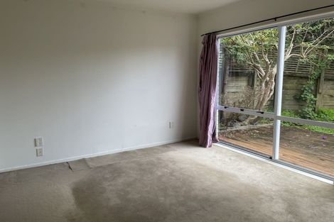 Photo of property in 2/17 Kells Place, Botany Downs, Auckland, 2010