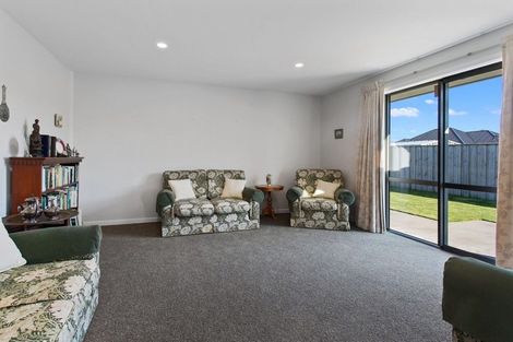 Photo of property in 20 Awa Place, Rangiora, 7400