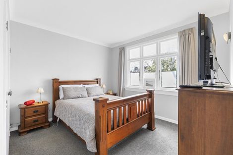 Photo of property in 22 Kingswood Street, Takaro, Palmerston North, 4412