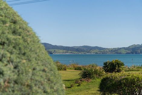 Photo of property in 14 Endeavour Place, Cooks Beach, Whitianga, 3591