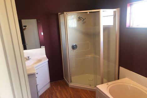 Photo of property in Chantelle Close, 44a Lavery Place, Sunnynook, Auckland, 0632