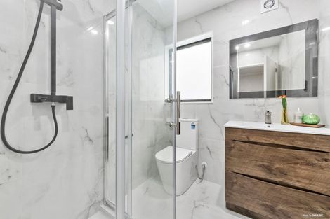 Photo of property in 2/50 Tiverton Road, Avondale, Auckland, 0600