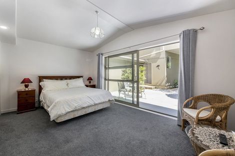 Photo of property in 57 Blue Mountains Road, Pinehaven, Upper Hutt, 5019