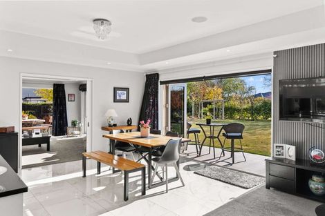 Photo of property in 7 Teviotview Place, Amberley, 7410