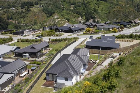 Photo of property in 22 Morning Star Terrace, Arthurs Point, Queenstown, 9371