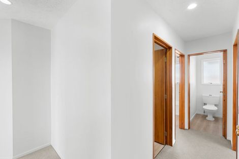 Photo of property in 2/23 Division Street, Riccarton, Christchurch, 8041