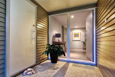 Photo of property in 20c Konini Road, Titirangi, Auckland, 0604