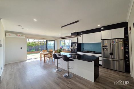 Photo of property in 22 Turret Lane, Hobsonville, Auckland, 0616