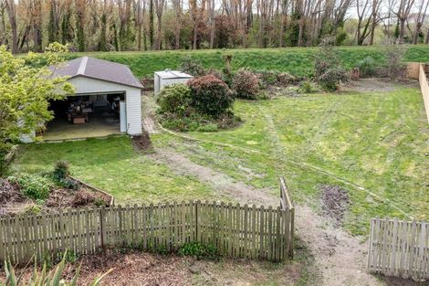 Photo of property in 16 Mckenzie Place, Waikuku Beach, 7402