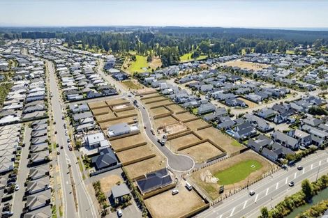 Photo of property in 8 Perehia Mews, Marshland, Christchurch, 8083