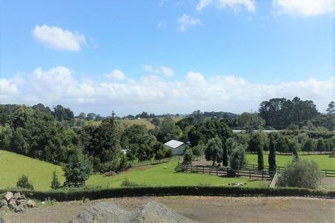 Photo of property in 52b Fork Road, Kumeu, 0891