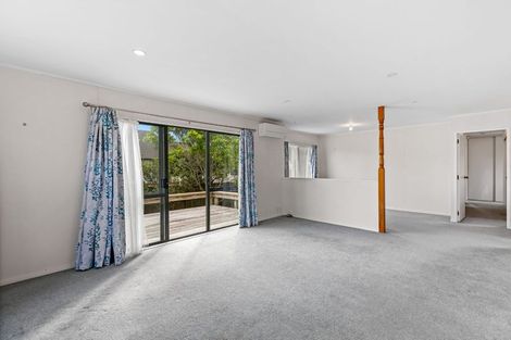 Photo of property in 7 Gala Place, Henderson, Auckland, 0612