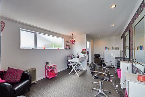 Photo of property in 59 Liberty Grove, Kelvin Grove, Palmerston North, 4414