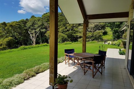 Photo of property in 87 Hurndall Street East, Maungaturoto, 0520