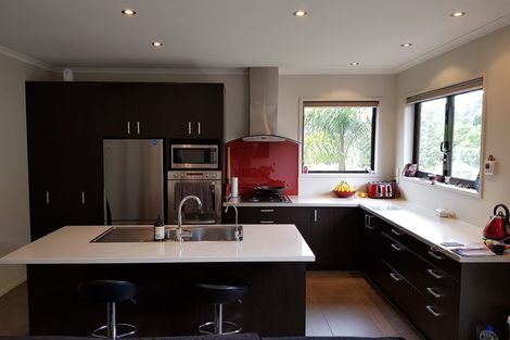 Photo of property in 33 Dressage Lane, Greenhithe, Auckland, 0632