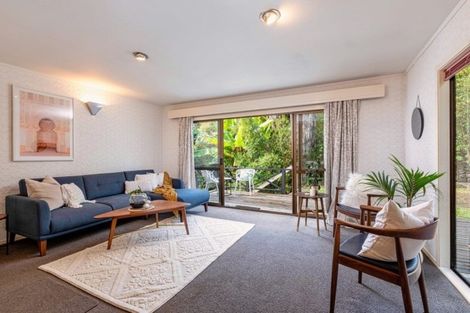 Photo of property in 56 Tanekaha Road, Titirangi, Auckland, 0604