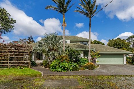 Photo of property in 26 Merewhira Road, Paremoremo, Albany, 0793